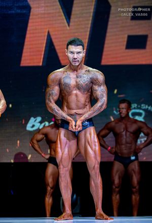 CLASSIC PHYSIQUE НОВИЧКИ